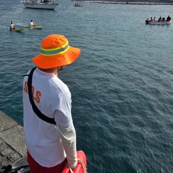 03b5525b-9a5b-478e-bc20-56c2f57bd0af